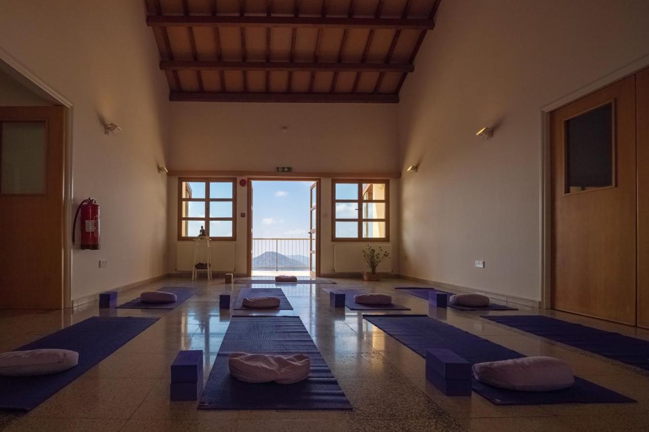 Zoopiyi Retreat Centre Cyprusヴィラ エクステリア 写真